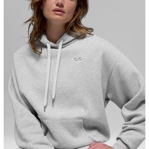 ALO Yoga Women's Light Gray Hoodie